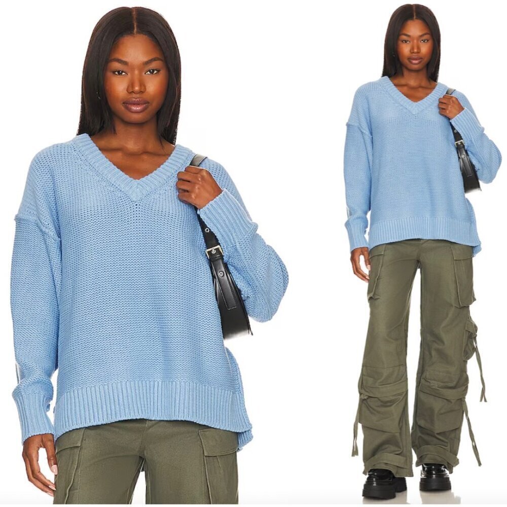 FREE PEOPLE Alli V-neck Sweater in Placid Blue Size Large